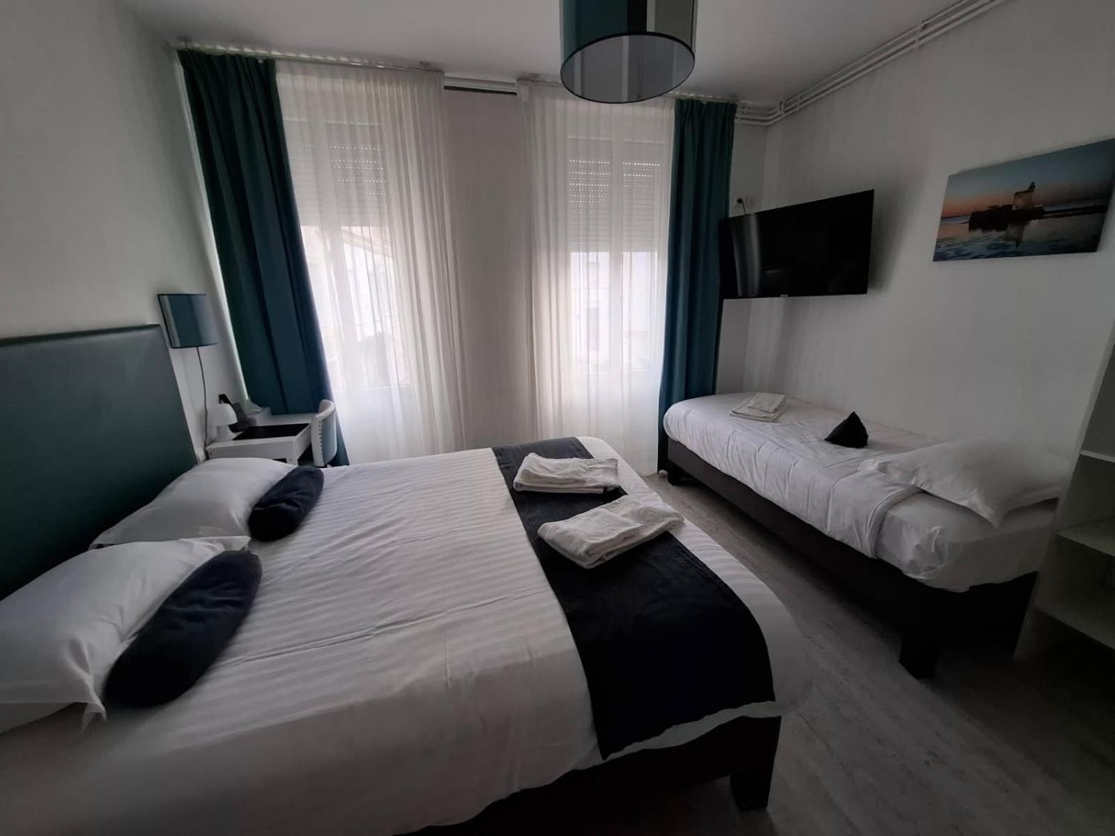 Le Crist'Al, Hotel Familial, Climatise, En Front De Mer Saint-Georges-de-Didonne Δωμάτιο φωτογραφία